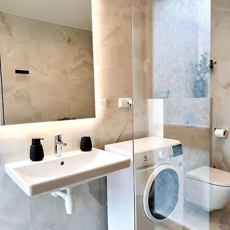 Seafront Apartment *